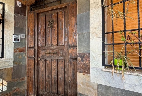 Resale - Villa - Redován - Inland