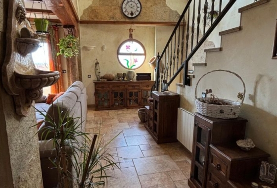 Resale - Villa - Redován - Inland