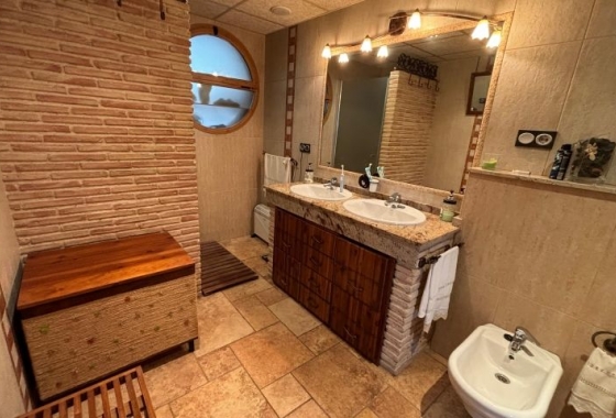 Resale - Villa - Redován - Inland