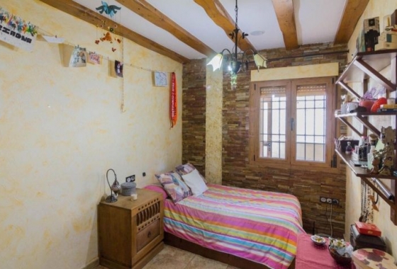 Resale - Villa - Redován - Inland