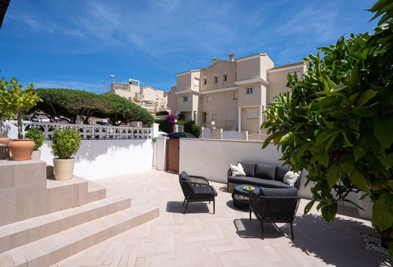 Wiederverkauf - Stadthaus - Orihuela Costa - Los Almendros-la Florida