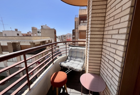 Herverkoop - Appartement / flat - Almoradí - Inland