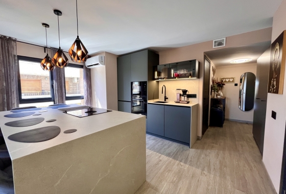 Herverkoop - Appartement / flat - Almoradí - Inland