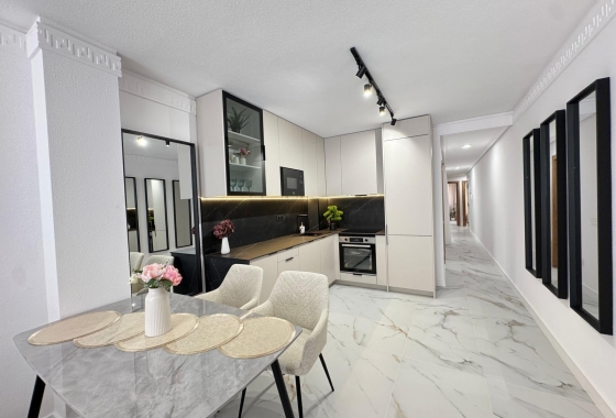 Wiederverkauf - Wohnung - Torrevieja - Playa de los Locos