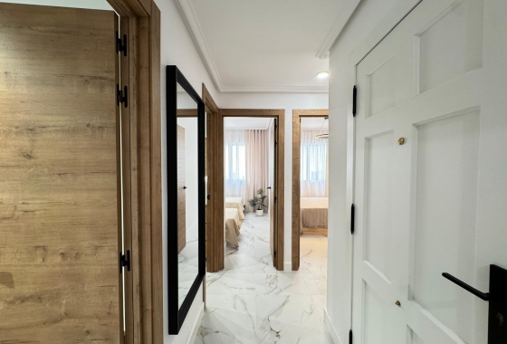 Wiederverkauf - Wohnung - Torrevieja - Playa de los Locos