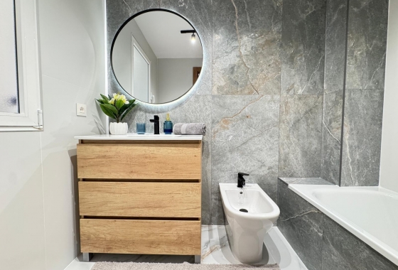 Wiederverkauf - Wohnung - Torrevieja - Playa de los Locos