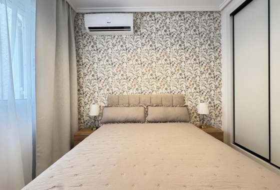 Wiederverkauf - Wohnung - Torrevieja - Playa de los Locos