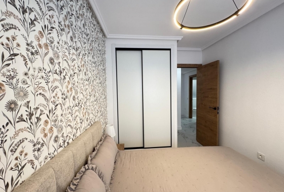 Wiederverkauf - Wohnung - Torrevieja - Playa de los Locos