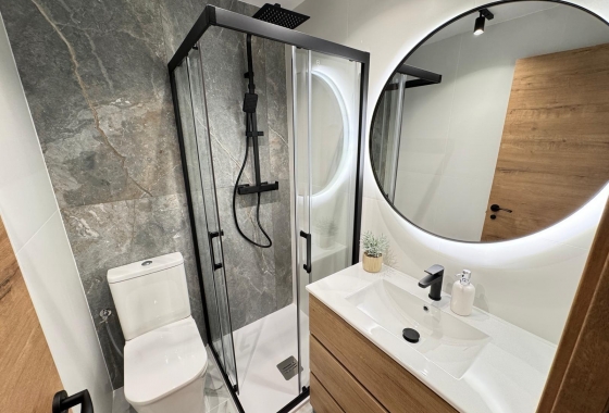 Wiederverkauf - Wohnung - Torrevieja - Playa de los Locos