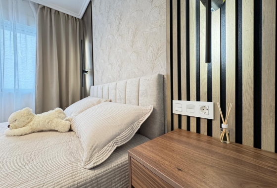 Wiederverkauf - Wohnung - Torrevieja - Playa de los Locos