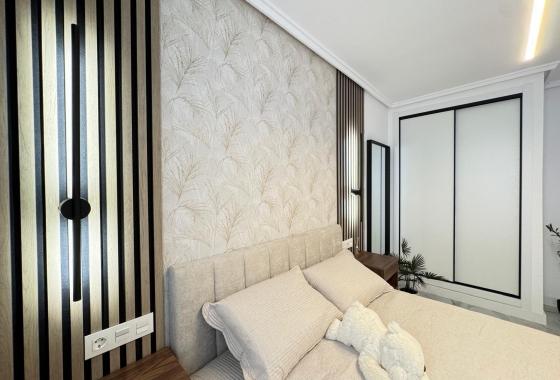 Wiederverkauf - Wohnung - Torrevieja - Playa de los Locos