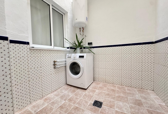 Wiederverkauf - Wohnung - Torrevieja - Playa de los Locos