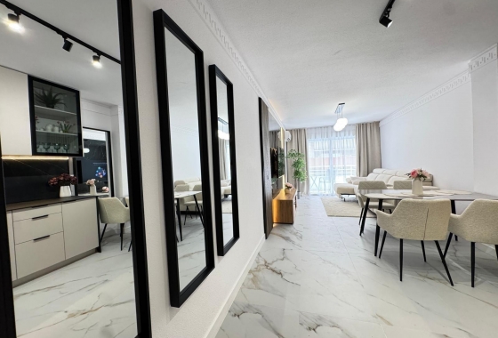 Wiederverkauf - Wohnung - Torrevieja - Playa de los Locos