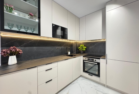 Wiederverkauf - Wohnung - Torrevieja - Playa de los Locos