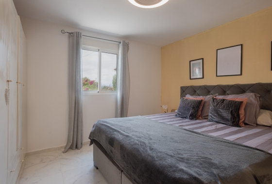 Herverkoop - Finca - Albatera - Inland