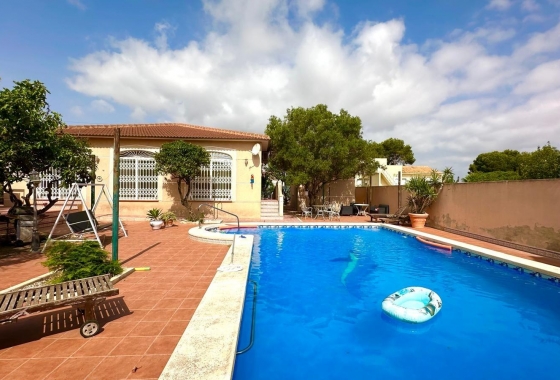 Herverkoop - Villa - Torrevieja - Los Balcones - Los Altos del Edén