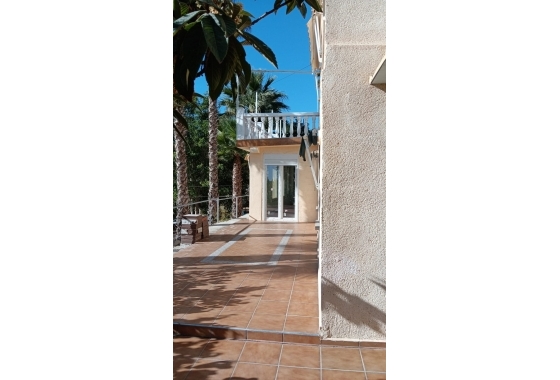 Wiederverkauf - Villa - La Nucía - Costa Blanca