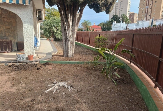 Wiederverkauf - Villa - Orihuela Costa - Campoamor