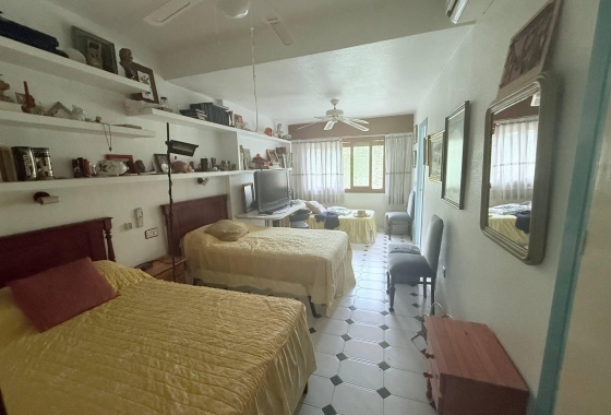 Resale - Villa - Orihuela Costa - Campoamor