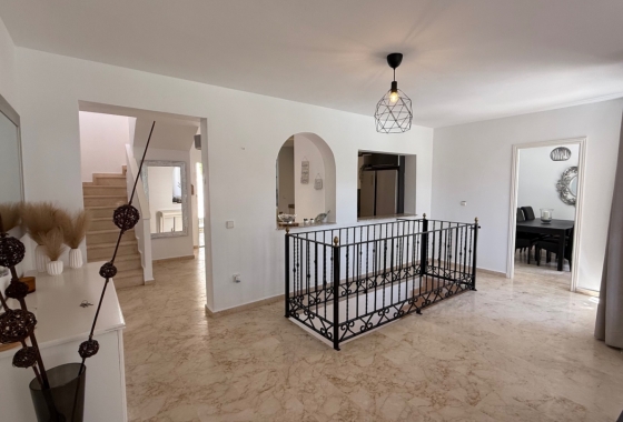 Herverkoop - Villa - Orihuela - Inland