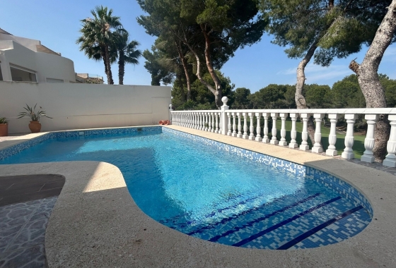 Wiederverkauf - Villa - Orihuela Costa - Costa Blanca