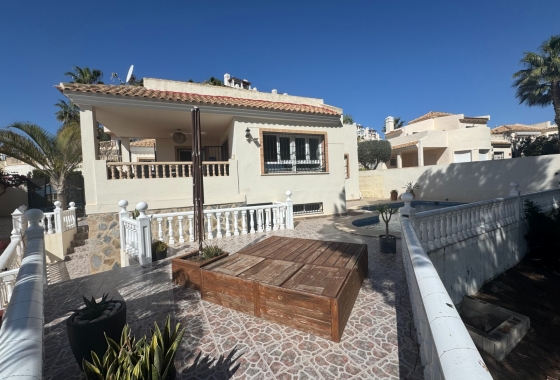 Wiederverkauf - Villa - Orihuela Costa - Costa Blanca