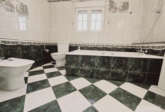 Herverkoop - Villa - Torrevieja - La Siesta - El Salado - Torreta