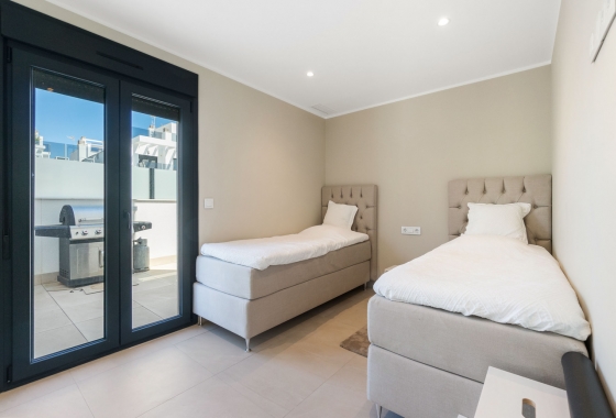 Resale - Villa - Torre de la Horadada - Costa Blanca