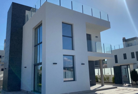 Wiederverkauf - Villa - Torrevieja - Los Balcones