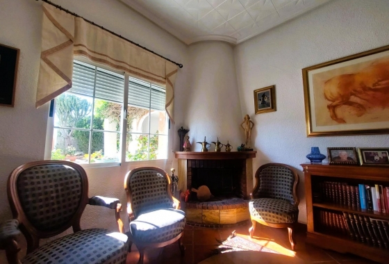 Herverkoop - Finca - La Marina - Costa Blanca