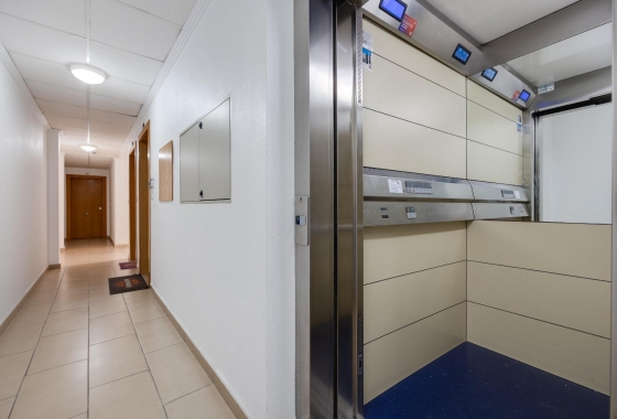 Wiederverkauf - Wohnung - Torrevieja - Estacion De Autobuses