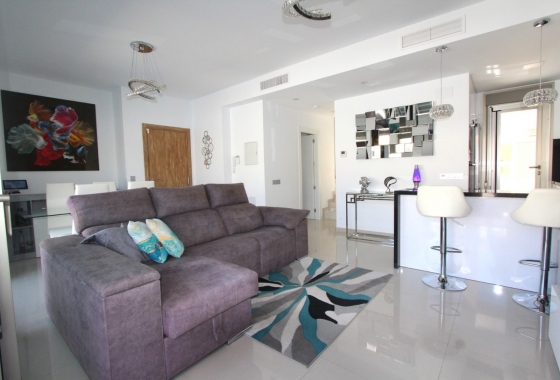 Wiederverkauf - Villa - Orihuela Costa - El Galan