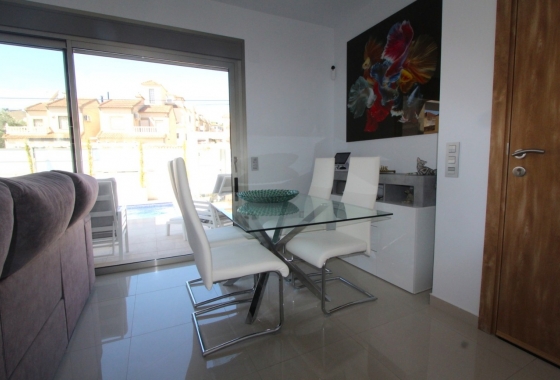 Wiederverkauf - Villa - Orihuela Costa - El Galan