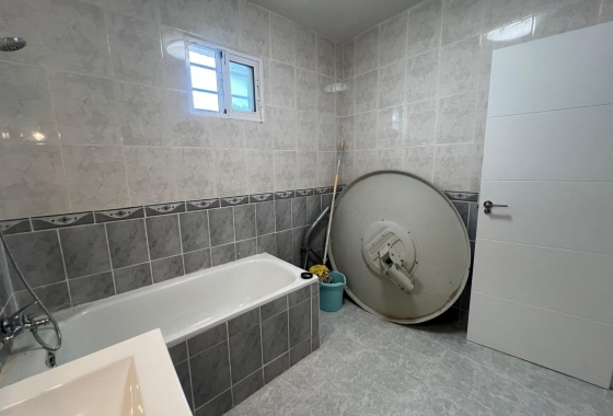 Herverkoop - Villa - La Solana