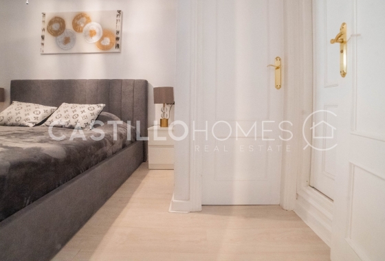 Wiederverkauf - Bungalow - Orihuela Costa - Punta Prima