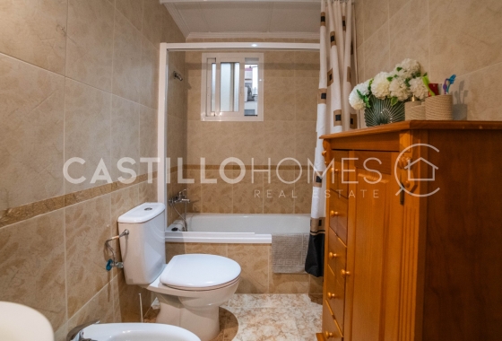 Wiederverkauf - Bungalow - Orihuela Costa - Punta Prima