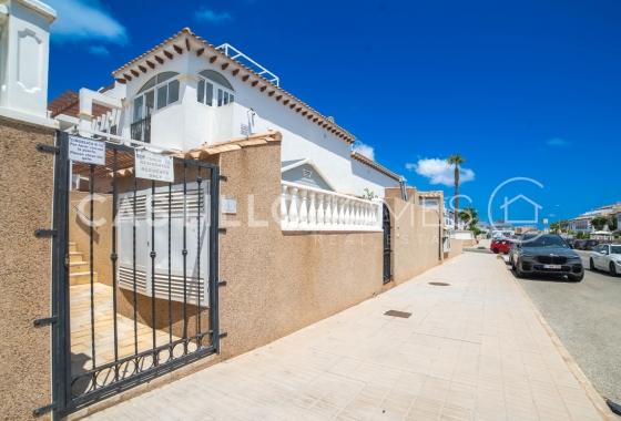 Wiederverkauf - Bungalow - Orihuela Costa - Punta Prima