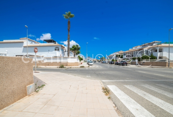 Wiederverkauf - Bungalow - Orihuela Costa - Punta Prima