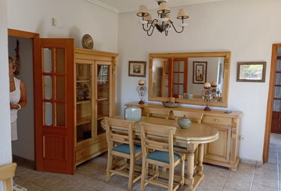 Herverkoop - Villa - Daya Nueva - Costa Blanca