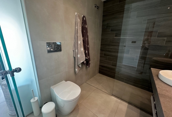 Resale - Apartment / flat - Guardamar del Segura - El Raso