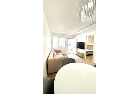 Reventa - Apartamento / piso - Orihuela - Los Balcones Y Los Altos