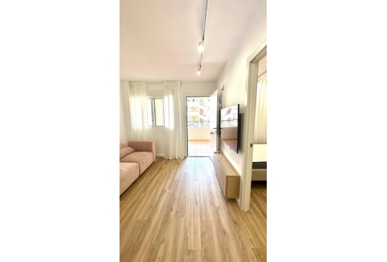 Reventa - Apartamento / piso - Orihuela - Los Balcones Y Los Altos