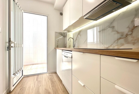 Reventa - Apartamento / piso - Orihuela - Los Balcones Y Los Altos