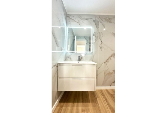 Reventa - Apartamento / piso - Orihuela - Los Balcones Y Los Altos