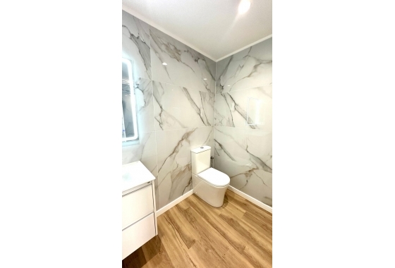 Reventa - Apartamento / piso - Orihuela - Los Balcones Y Los Altos