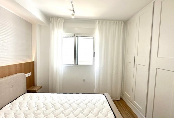 Reventa - Apartamento / piso - Orihuela - Los Balcones Y Los Altos