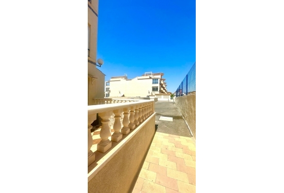 Reventa - Apartamento / piso - Orihuela - Los Balcones Y Los Altos