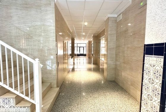 Herverkoop - Penthouse - Torrevieja - Centro