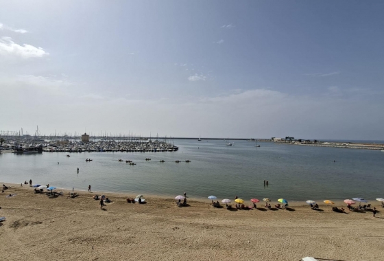 Resale - Apartment / flat - Torrevieja - Acequion