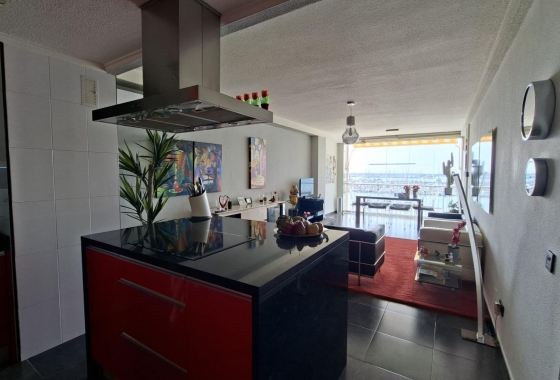 Resale - Apartment / flat - Torrevieja - Acequion